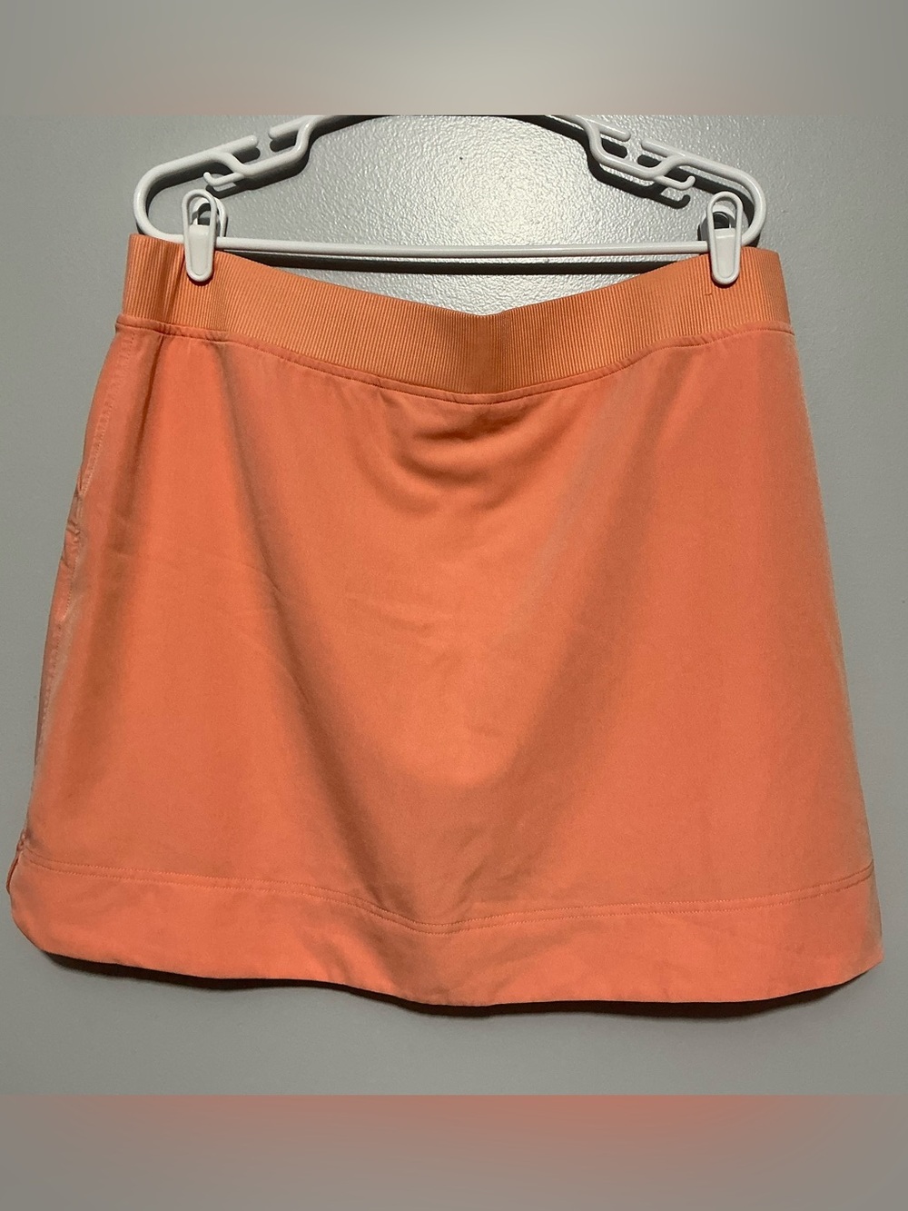 32 Degrees orange pull-on active skort with a wide ribbed waistband size XL